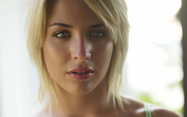 Super HOT and Sexy Girls Wallpapers.jpg