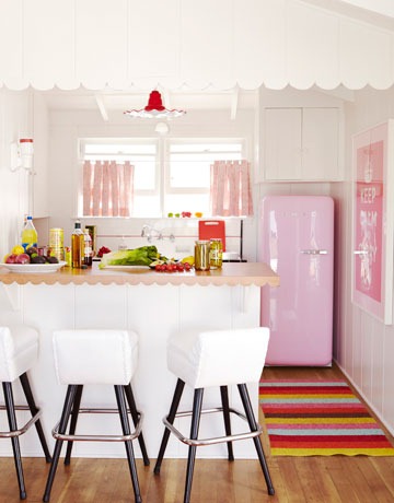 [pink-kitchen-via-hb[3].jpg]