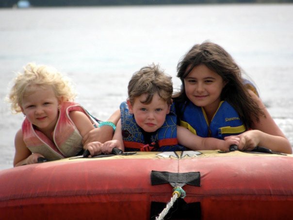 [cutepictureofkidsontube2.jpg]