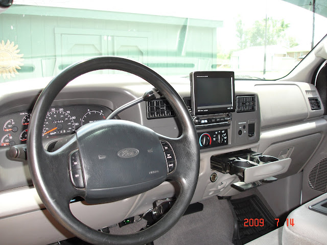 Alpine DVA-100 flip out dvd head unit with sony xplod 4 channel amp