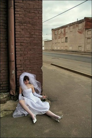 [funny-weddings-12[5].jpg]