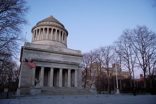 [The-Most-Famous-Mausoleums-in-the-World-1[5].jpg]