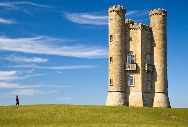 [broadway tower in cotswolds uk[5].jpg]