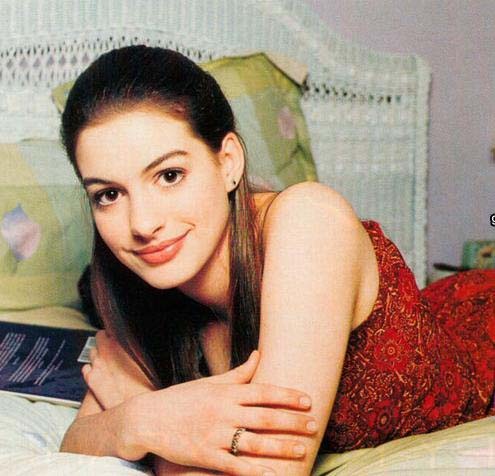 anne hathaway photo shoot 2010. Anne Hathaway dreams of taking