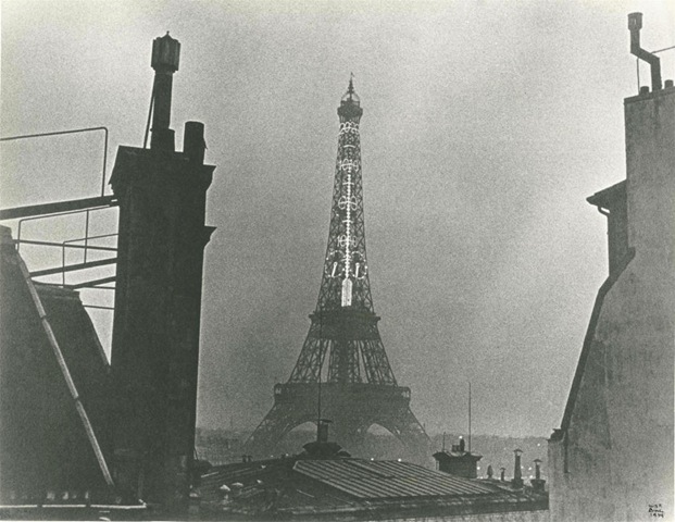 [eiffel tower circa 1932[5].jpg]