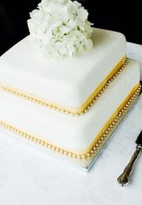 [elegantcake[5].jpg]