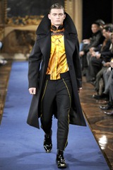 Alexander McQueen (4) Alexander McQueen (4)