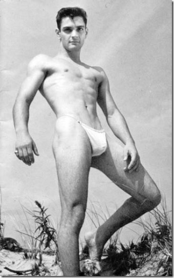 POSING64