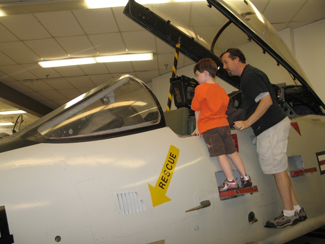 [ALbeach09_0989[2].jpg]