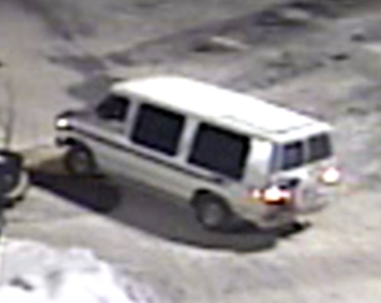 [B0-003559CAR_0014CLCROP[3].jpg]