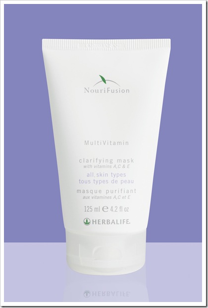 2519 Nourifusion Multivitamin Clarifying Mask All Skin Types High View April 2005 2519 EU1 Europe