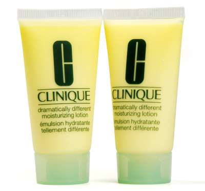 1.+CLINIQUE+Dramatically+Different+Moisturizing+Lotion++(30ml+).jpg