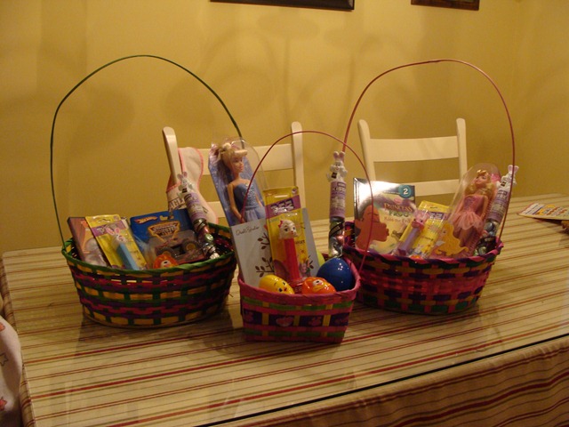 [April 2010 - Easter Baskets.jpg]