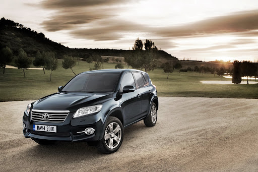 auto-diary.ru-Toyota-RAV4-2010-11.jpg