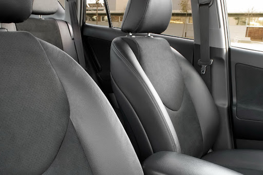 auto-diary.ru-Toyota-RAV4-2010-13.jpg