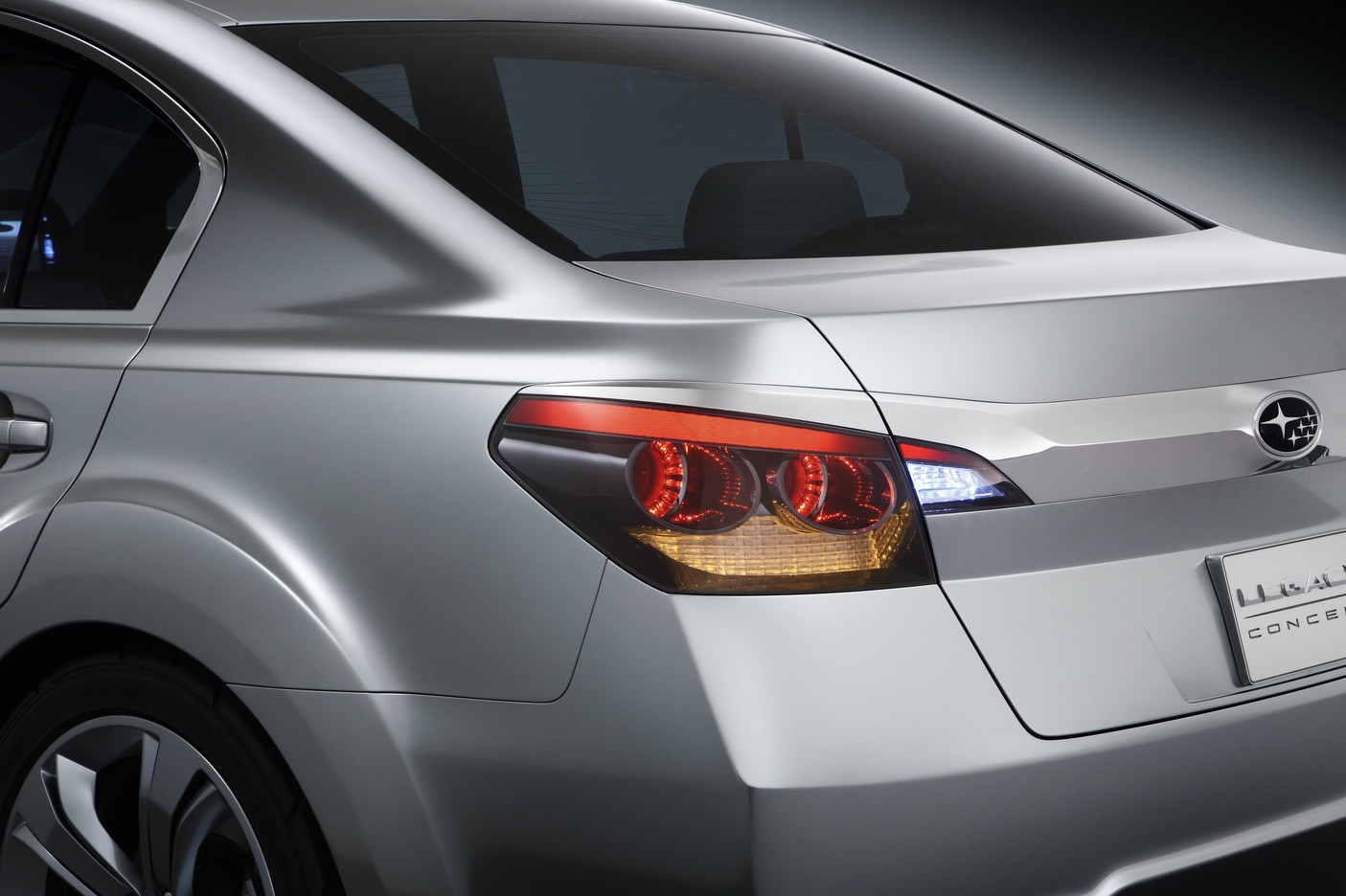 [Subaru_Legacy_Concept_7.jpg]