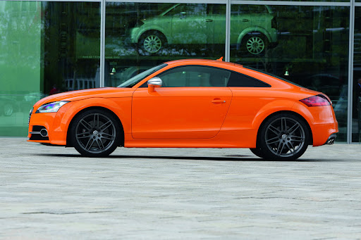 2010-Audi-TTS-3.jpg