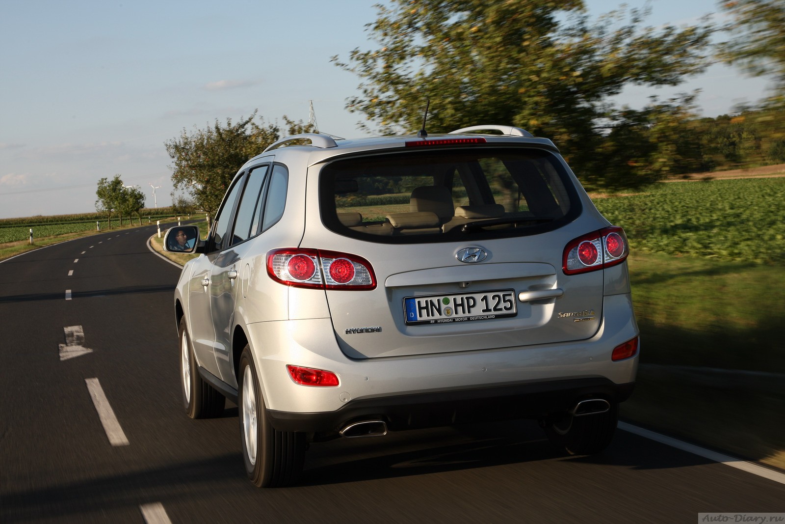 [auto-diary.ru_Hyundai_Snta_Fe_5.jpg]