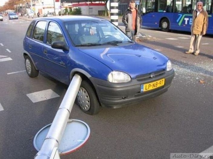 [avaria_Opel_2.jpg]