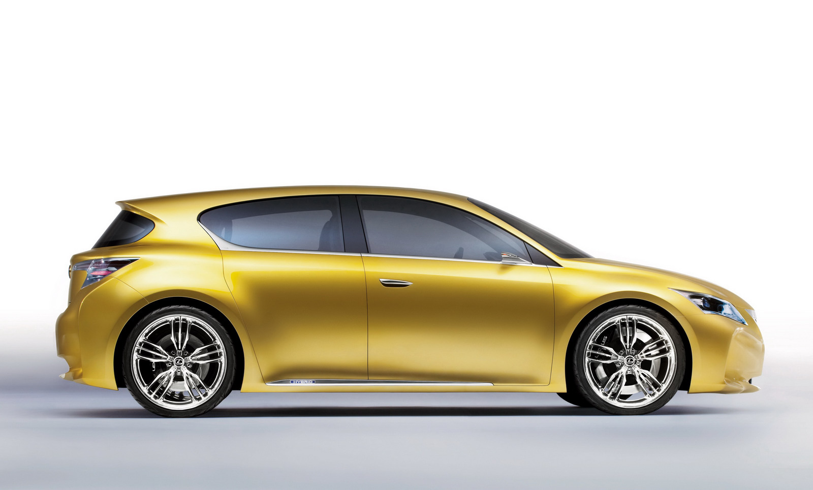[Lexus-_LF-Ch_5.jpg]