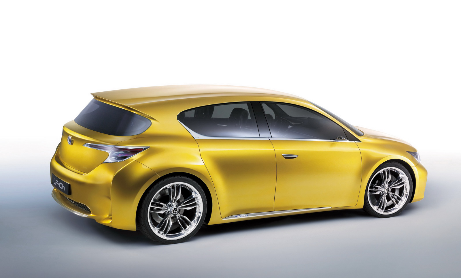 [Lexus-_LF-Ch_4.jpg]