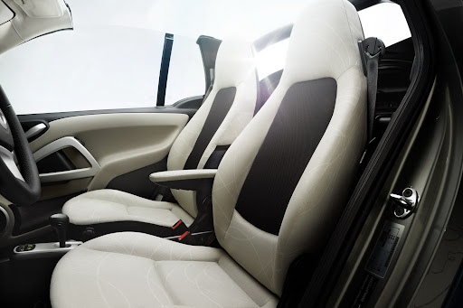 2011-Smart-ForTwo-21.jpg
