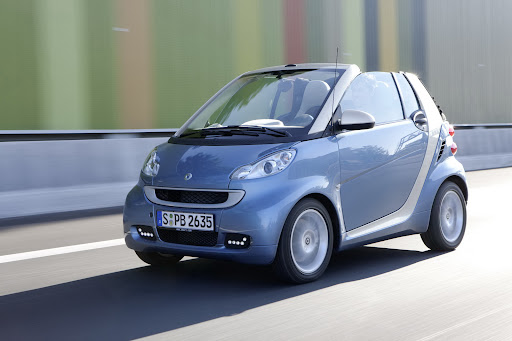 2011-Smart-ForTwo-10.jpg