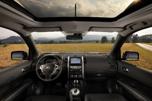 2010-Nissan-X-Trail-25.JPG