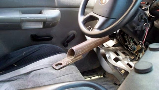Chevrolet и шлагбаум