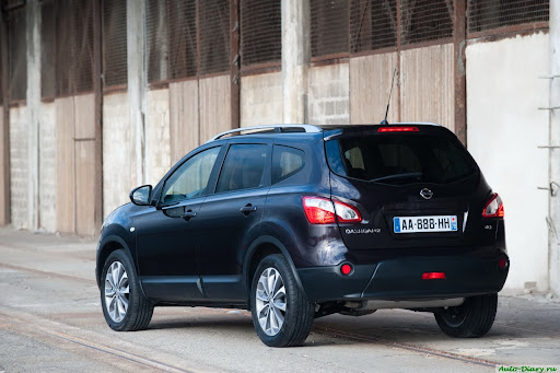 auto-diary.ru-2011-Nissan-Qashqai-09.jpg
