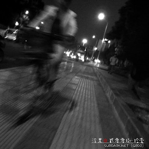 单车夜行.jpg