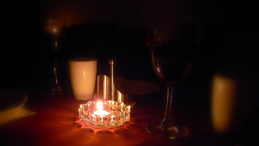 20090826，七夕，店家停电，遂成烛光晚餐。