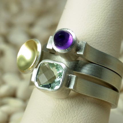 il 430xN.105421334 Ring: An accessory for a modern man