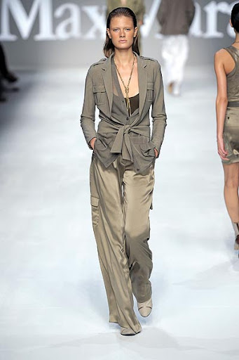 9 MTMI max 047 EQ246 Must have summer trend: Military