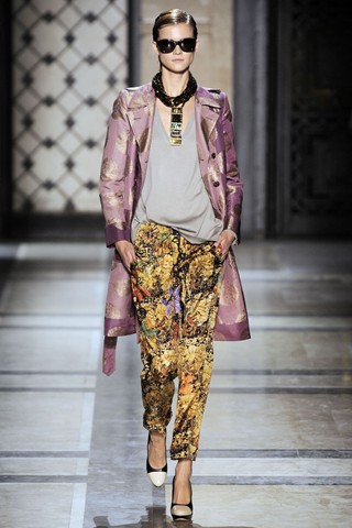 00010big 320x480%20%281%29 Summer Trend   Printed Trousers