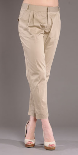 7Chinos 303x600 The Perfect Chinos