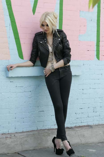 Madonna Photographs Taylor Momsen6 Material Girl Madonna