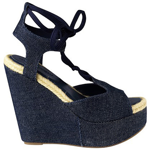 shoes0108 650x650 Jeans Genius