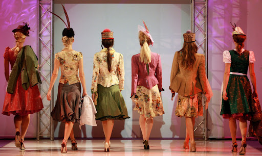 Tracht%2BCountry%2BAutumn%2B2010%2BInternational%2BFair%2Bk WWZ2T4CY0l Autumn 2010 International Fair
