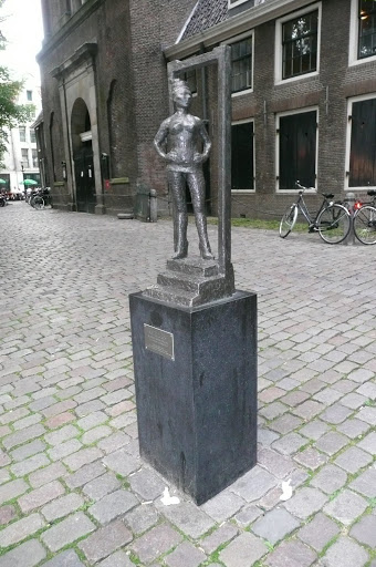 RLD monument to RLD workers