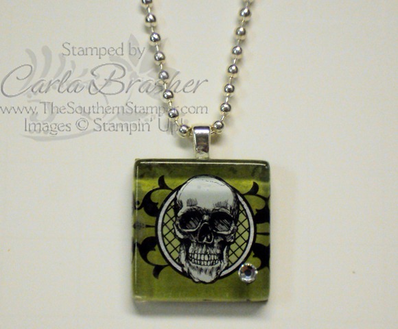 [Halloween Necklace[4].jpg]
