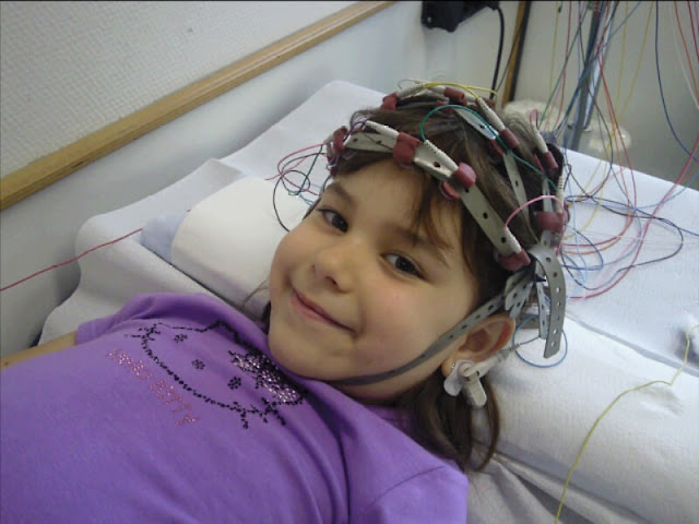 Paula beim EEG