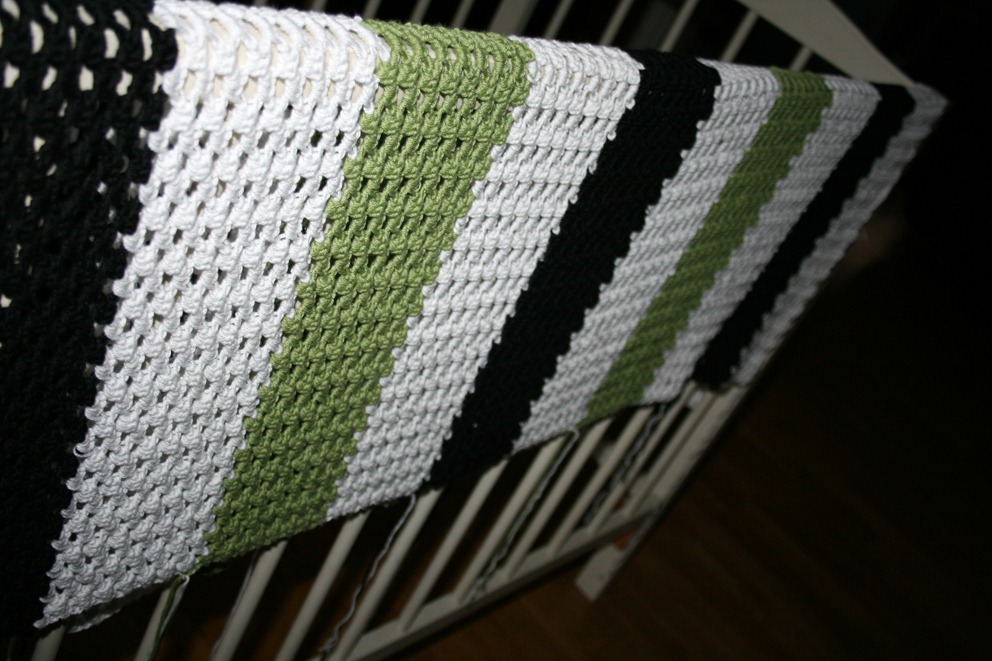 [babyfilt virkad 1 small[7].jpg]