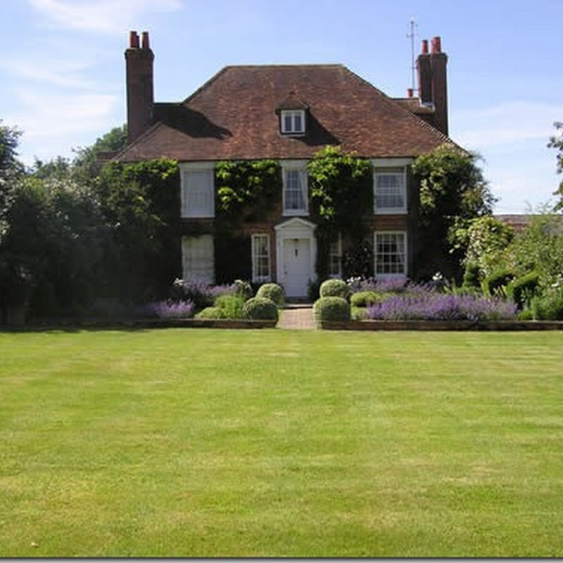 Things That Inspire Childhood Homes Of Royal Brides
