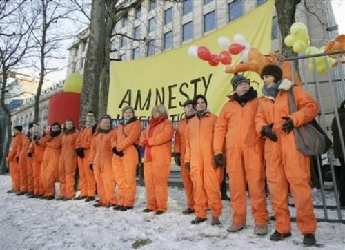 [gitmo-protest-amnesty-international_preview[3].jpg]