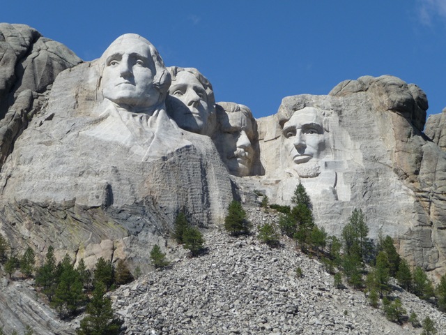 [Mount Rushmore[3].jpg]