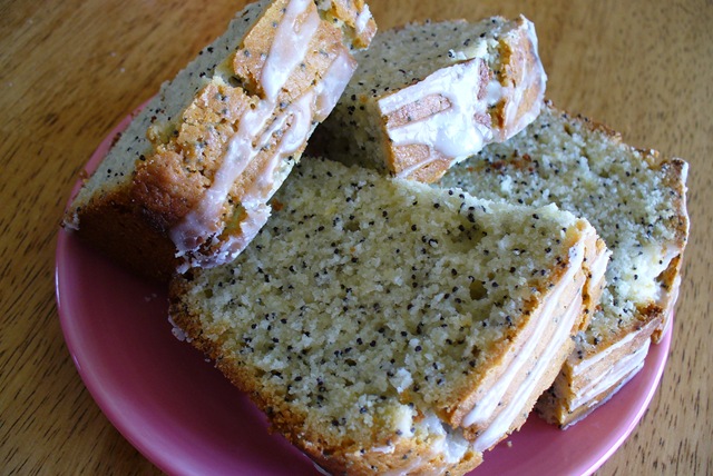 [lemonpoppybread2.jpg]