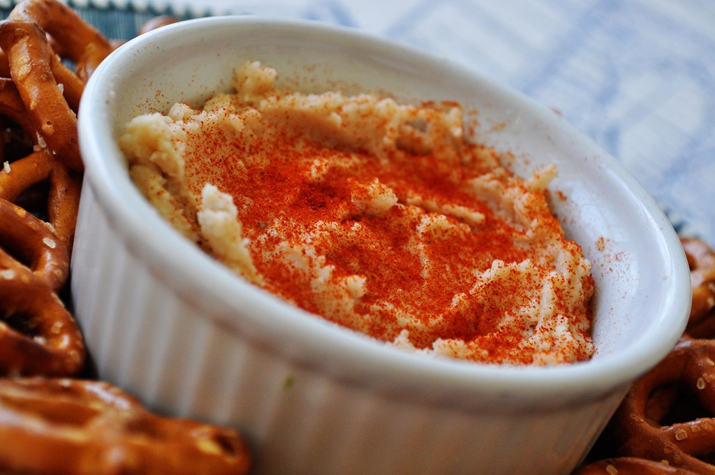 [white-bean-dip4.jpg]
