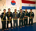 Profesores y Maestros de la Choson Mu Sul Hapkido de Paraguay, integrantes de la Gran Familia de Artistas Marciales del Gran Maestro Daniel Rolla, de la International Hapkido Federation y la World Corean Martial Art Union. Foto en el Instituto Paraguayo de Hapkido - Junio 2009