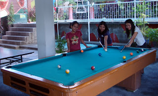 Billiard Girls Jepa, Ivy and Irene